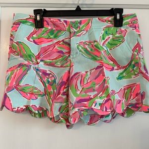 Lilly Pulitzer buttercup shorts